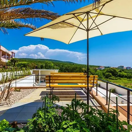 Apartament Maria With Pool Sv.petar A1 2+2 *